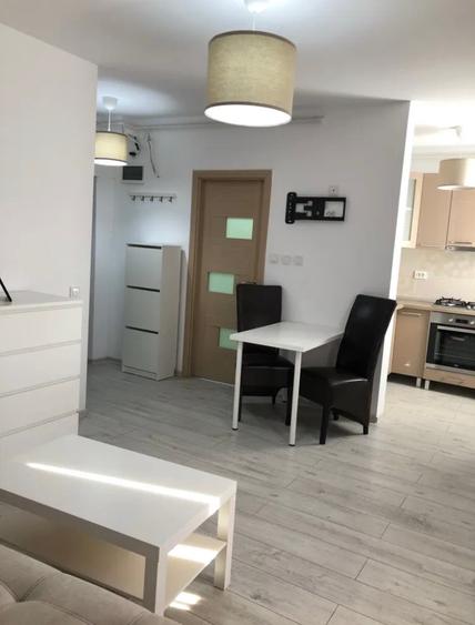 Apartament cu 2 camere semidecomandat în Dristor