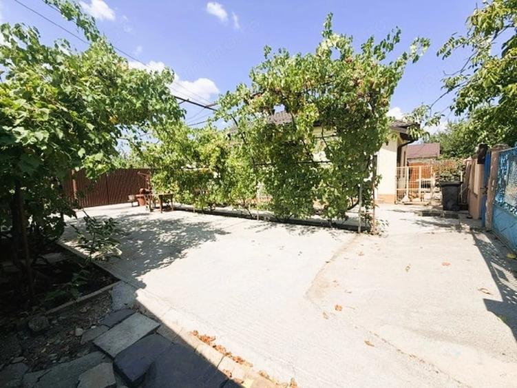 Casă cu 3 camere cu Teren 2252 Mp în Zorleasca
