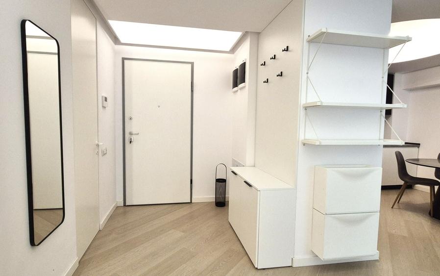 Apartament cu 3 camere decomandat, mobilat în Aviației