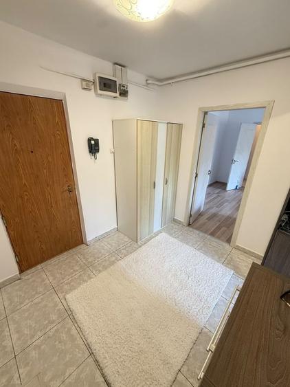 Apartament cu 2 camere decomandat în Tineretului