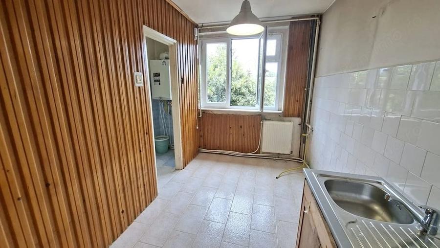 Apartament cu 4 camere decomandat în Nord