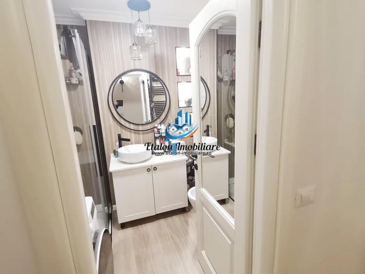 Apartament cu 3 camere semidecomandat în Mărăței