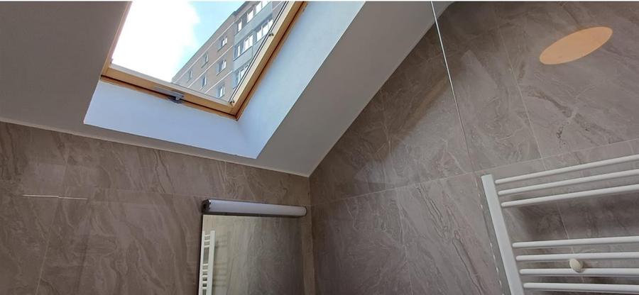 Apartament cu 3 camere decomandat, mobilat în Florilor