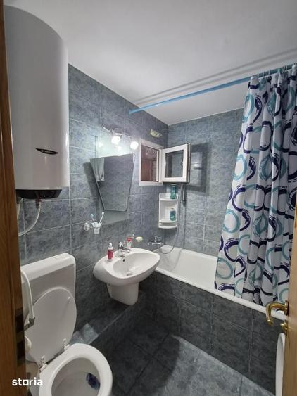 Apartament cu 3 camere decomandat în Dristor