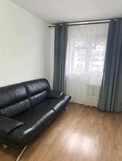 Apartament cu 2 camere semidecomandat în Dacia