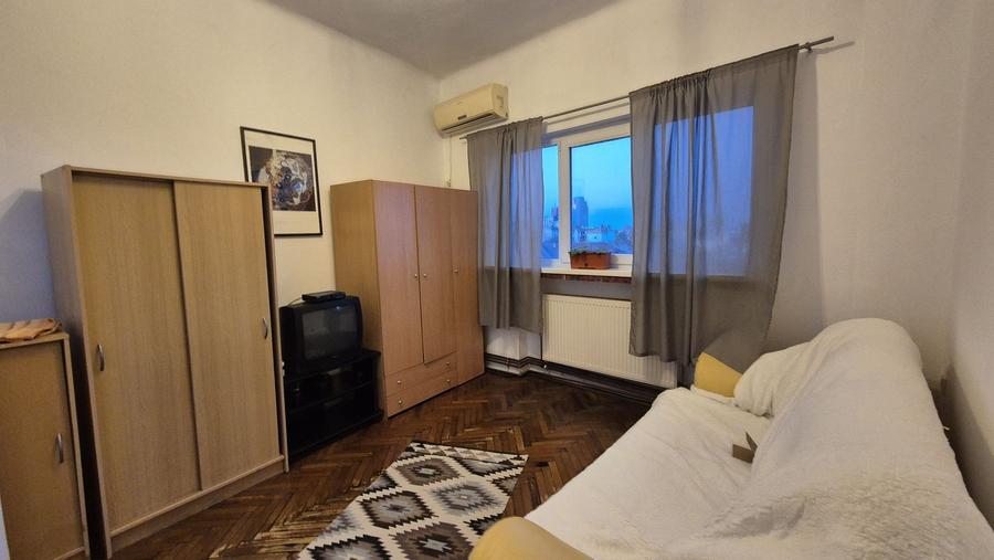 Apartament cu 2 camere semidecomandat, mobilat în Unirii