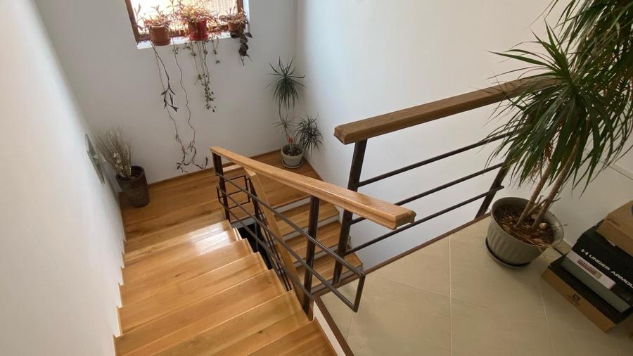 Casă individuală cu 5 camere cu Teren 1017 Mp în Bascov