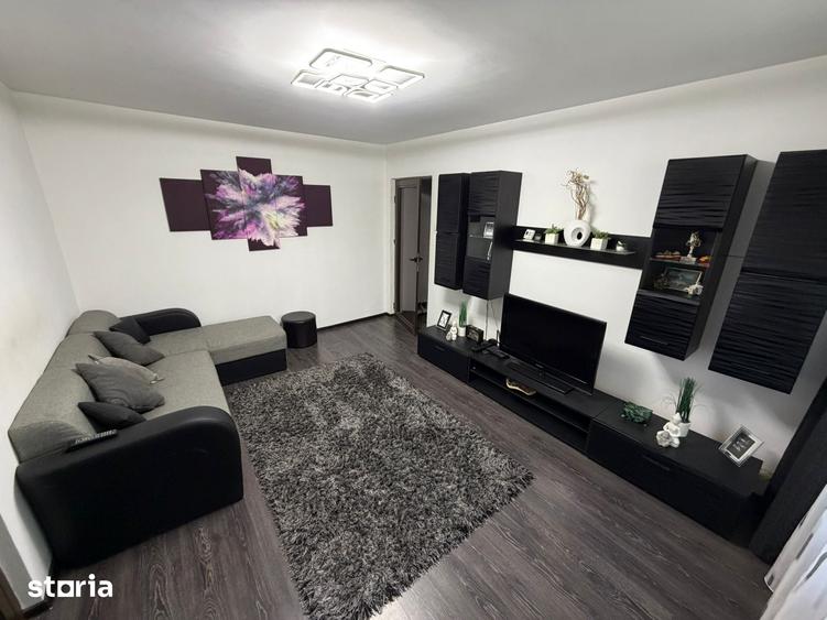 Apartament cu 2 camere semidecomandat în Micro 6