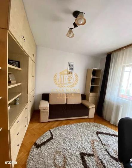 Apartament cu 4 camere în Între Lacuri