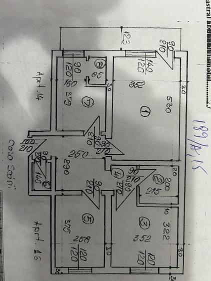 Apartament cu 3 camere decomandat în Central