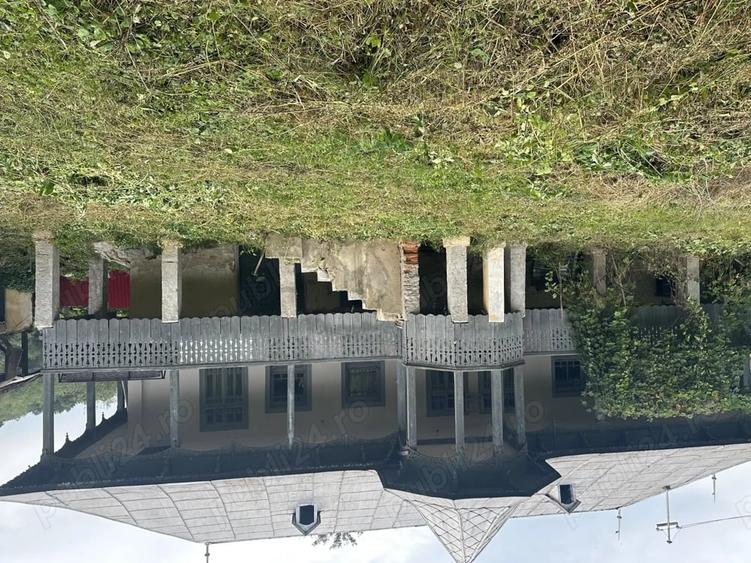 Casă cu 4 camere cu Teren 1000 Mp în Pârâu