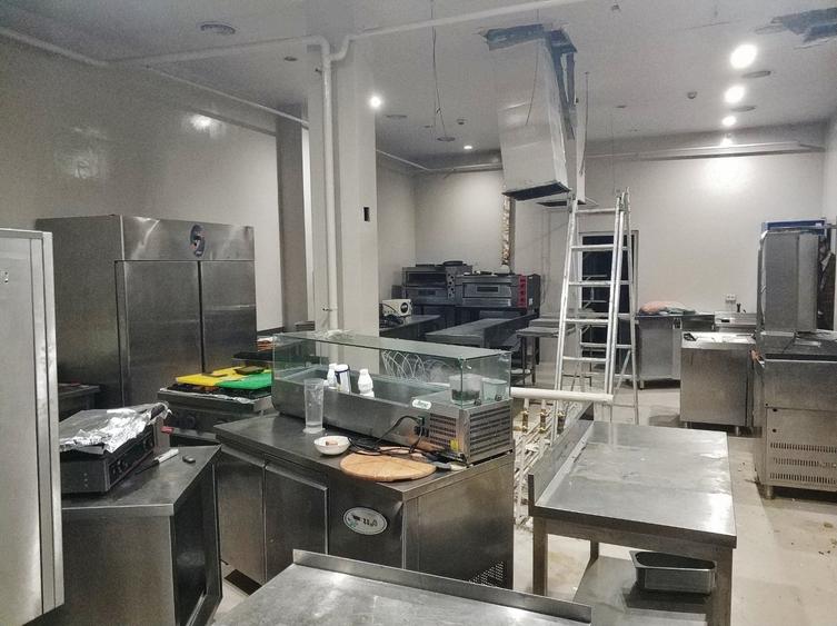 Spațiu comercial, de 975 mp, în Central