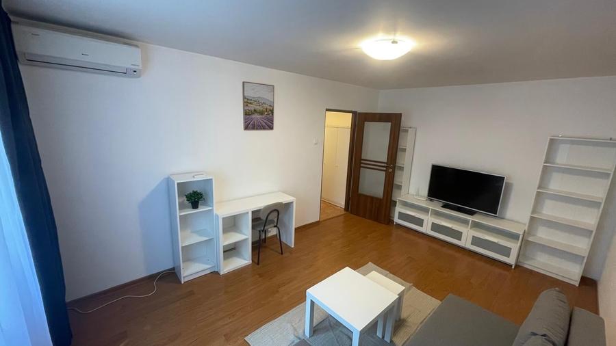 Apartament cu 2 camere decomandat în Drumul Taberei
