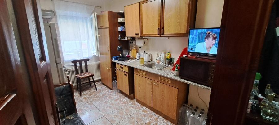 Apartament cu 2 camere nedecomandat în Central