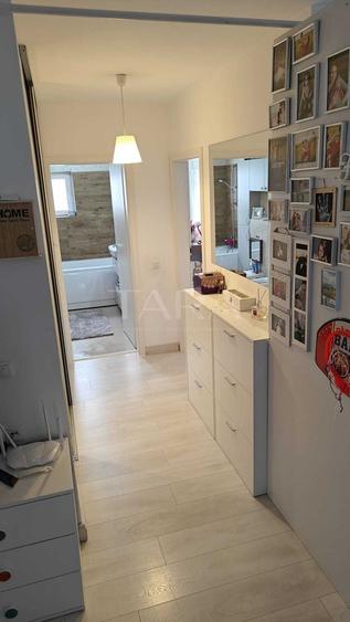 Apartament cu 3 camere decomandat, mobilat în Europa