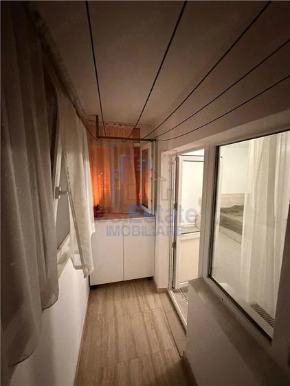 Apartament cu 2 camere decomandat în Filiași