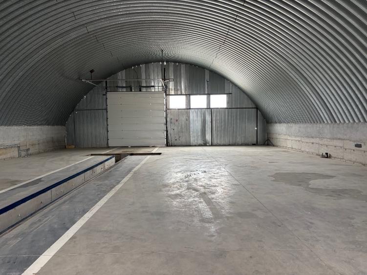 Spațiu industrial, de 300 mp, în Cristești