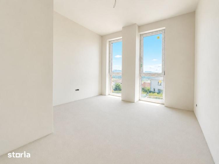 Apartament cu 3 camere semidecomandat în Florești