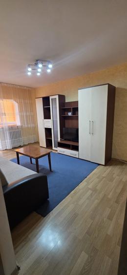 Apartament cu 3 camere decomandat în Gară
