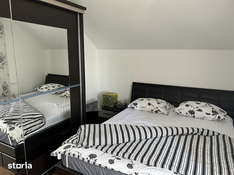 Casă cu 6 camere decomandat cu Teren 2700 Mp în Bocsig