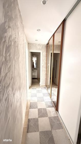 Apartament cu 4 camere în Progresul