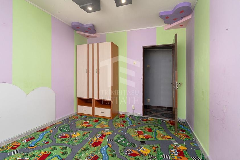 Apartament cu 3 camere decomandat, mobilat în Alexandru Obregia