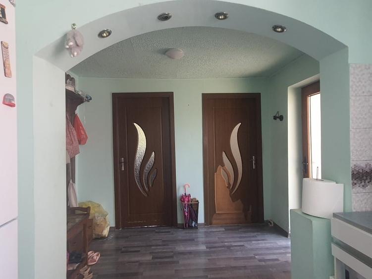 Casă individuală cu 3 camere cu Canalizare în Girocului