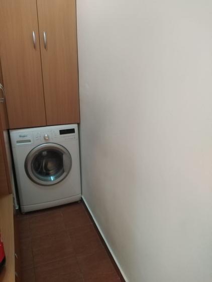 Apartament cu 2 camere decomandat în Grădiște