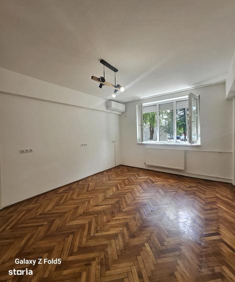 Apartament 2 camere, Pia?a 1 Decembrie, Ideal pentru birou sau cabinet - 4