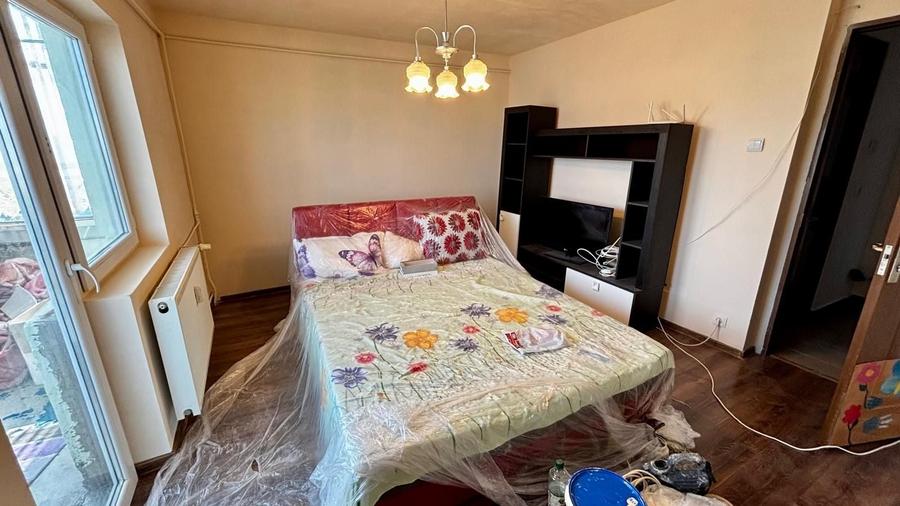 Apartament cu 3 camere decomandat, mobilat în Mihai Bravu