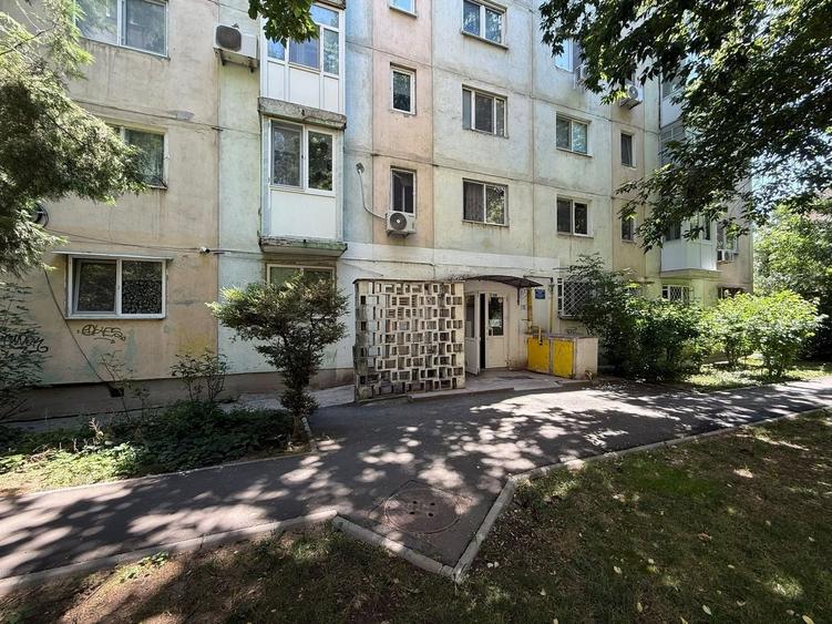 Apartament cu 2 camere decomandat, mobilat în Drumul Taberei