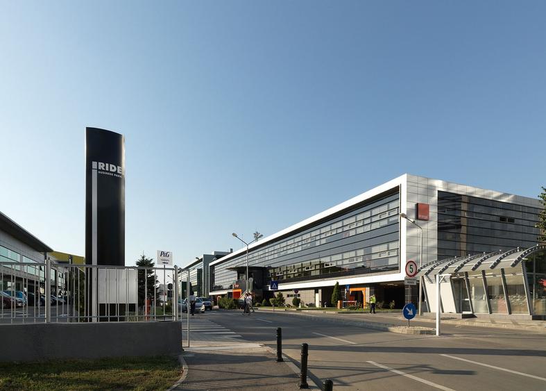 Birou, de 24,800 mp, în Pipera