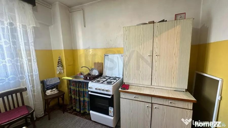 Apartament cu 3 camere decomandat în Aviației