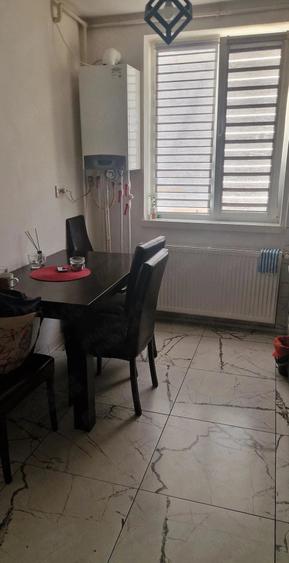 Apartament cu 3 camere semidecomandat în Ultracentral