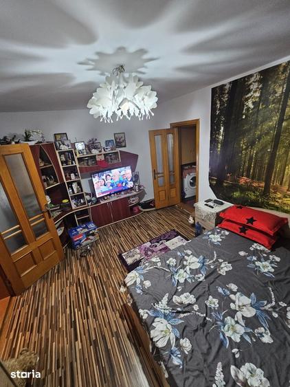 Apartament cu 2 camere semidecomandat în Vest