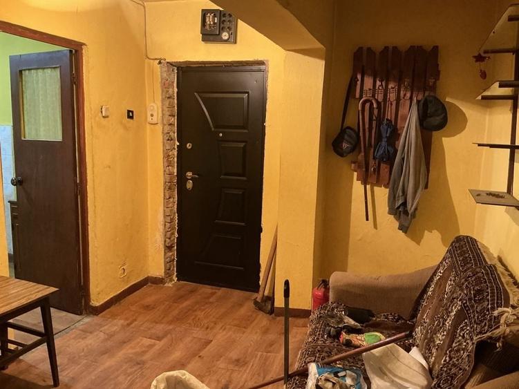 Apartament cu 3 camere în Orșova