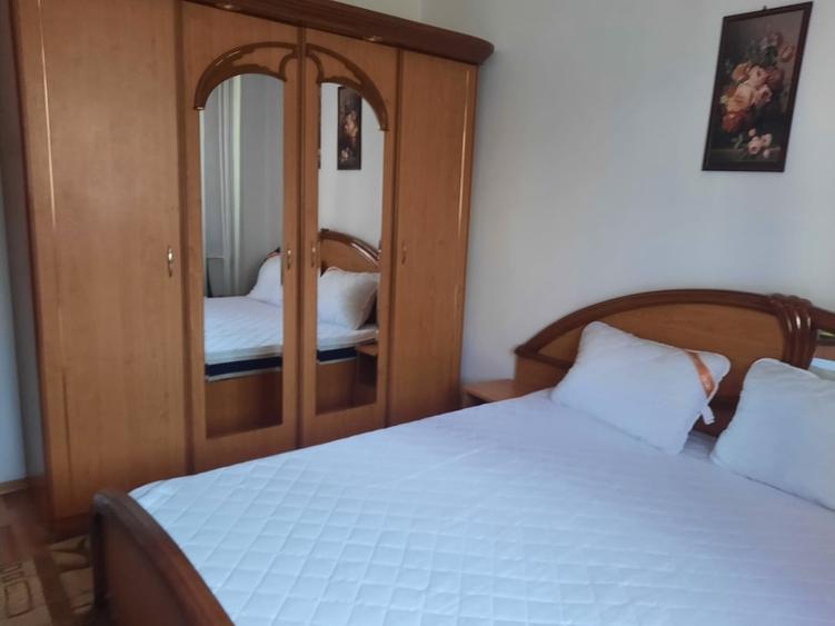 Apartament cu 2 camere în Teiul Doamnei