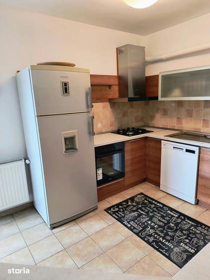 Apartament cu 3 camere, mobilat în Străulești