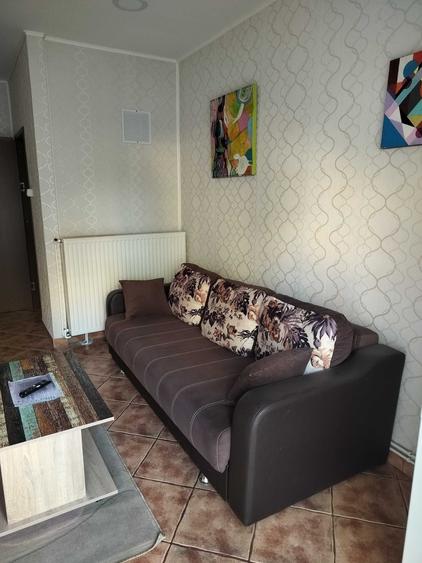 Apartament cu 2 camere semidecomandat în Exterior Vest