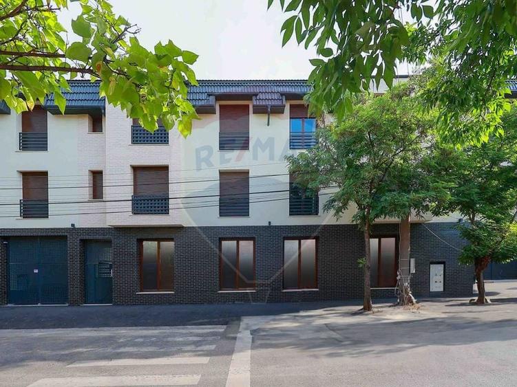 Spațiu comercial, de 102.09999847412 mp, în Ultracentral