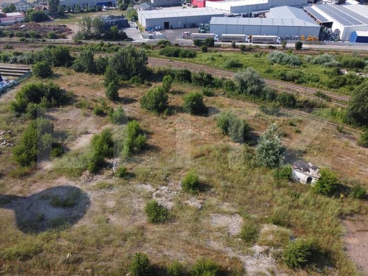 Teren Construcții intravilan de 28760 mp, în Titu