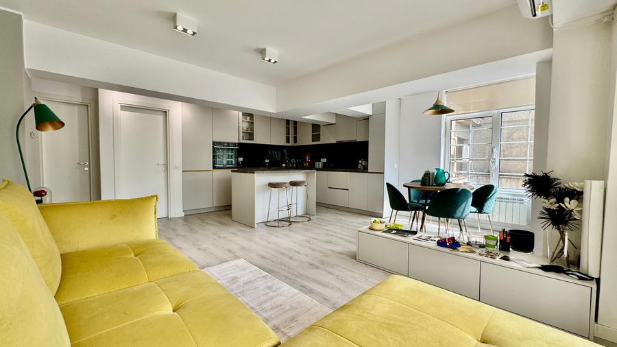 Apartament cu 2 camere semidecomandat în Unirii