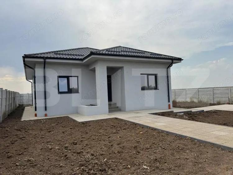 Casă cu 4 camere cu Teren 600 Mp în Pielești
