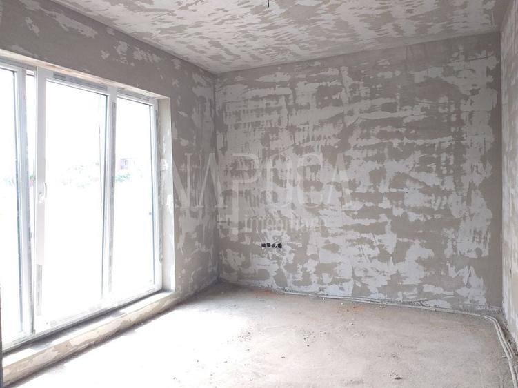 Duplex cu 4 camere cu Canalizare în Iris