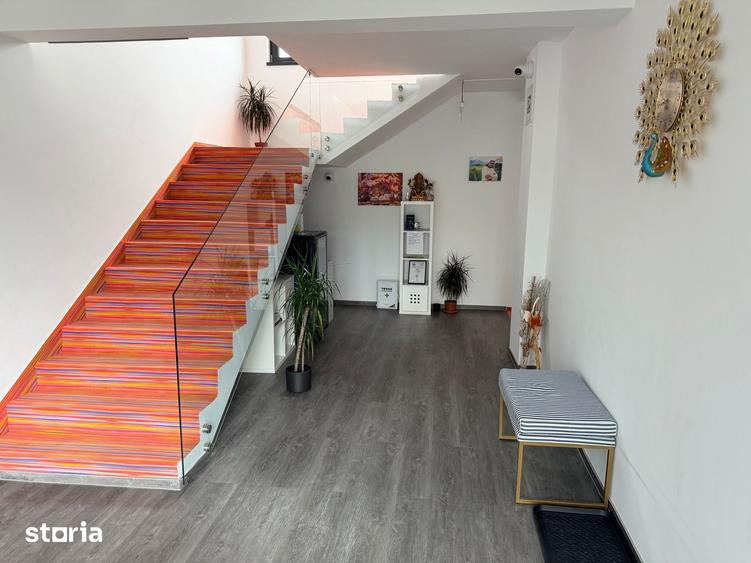 Casă cu Teren 4600 Mp în Central