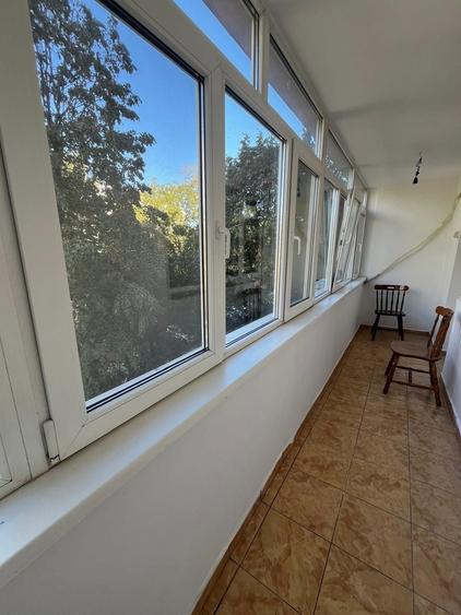 Apartament cu 3 camere semidecomandat în Câmpia Libertății