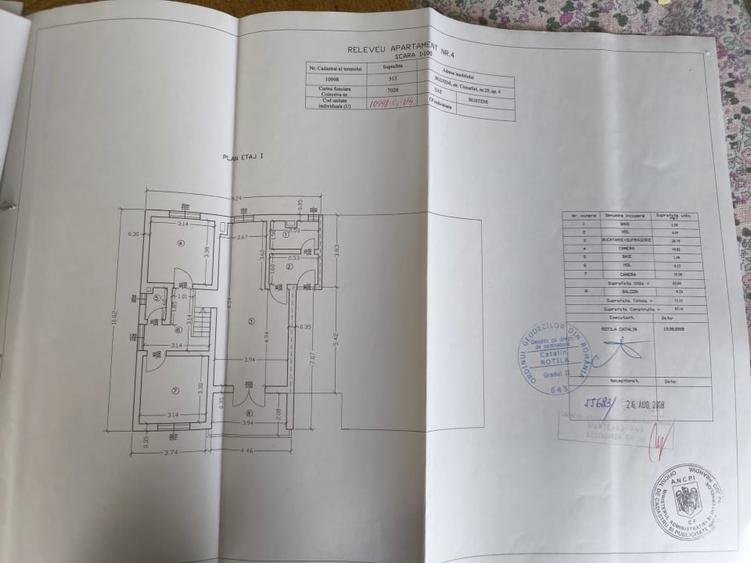 Apartament cu 4 camere decomandat, mobilat în Zamora
