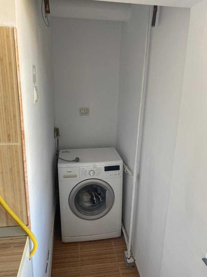 Apartament cu 2 camere decomandat în Piața Unirii