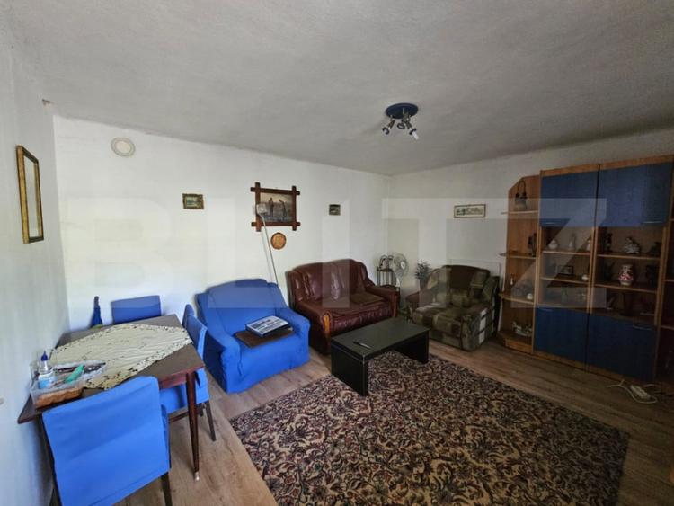 Casă cu 5 camere cu Teren 1249 Mp în Laz (Săsciori)