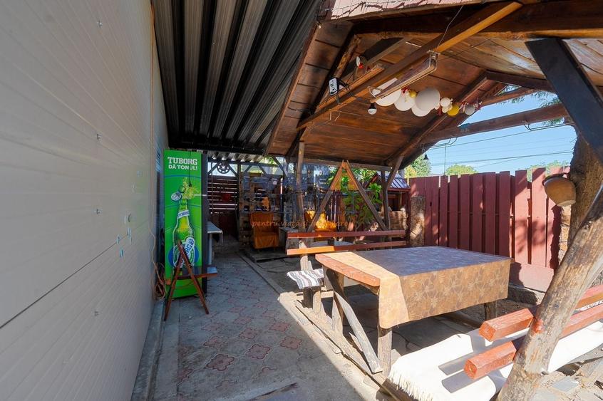 Casă individuală cu 6 camere cu Canalizare în Cotu Vameș